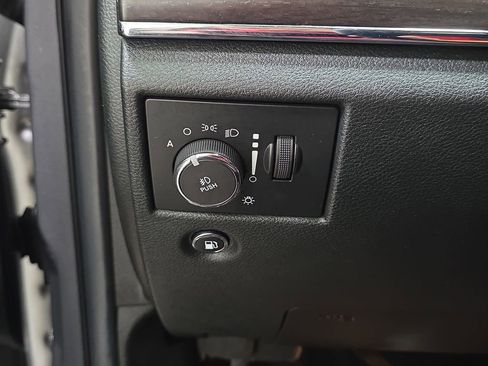 Used 2014 Jeep Grand Cherokee Limited AWD/4WD image 25