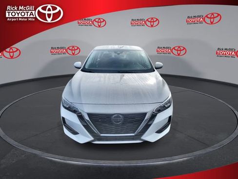 Used 2023 Nissan Sentra SV FWD image 3