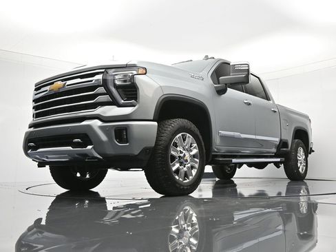 New 2026 Chevrolet Silverado 2500 High Country w/ High Country Premium Package AWD/4WD image 39