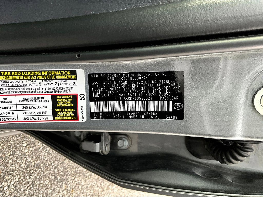 Used 2025 Toyota Camry XSE FWD image 21