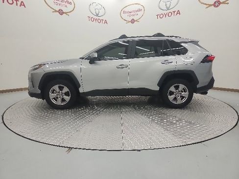 Certified 2025 Toyota RAV4 XLE FWD image 5