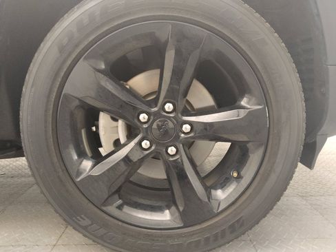 Used 2023 Jeep Grand Cherokee Altitude AWD/4WD image 31