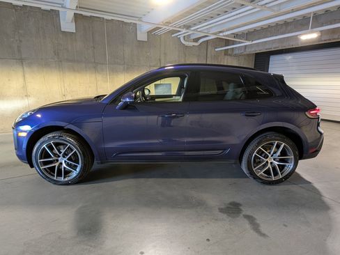 New 2026 Porsche Macan image 2