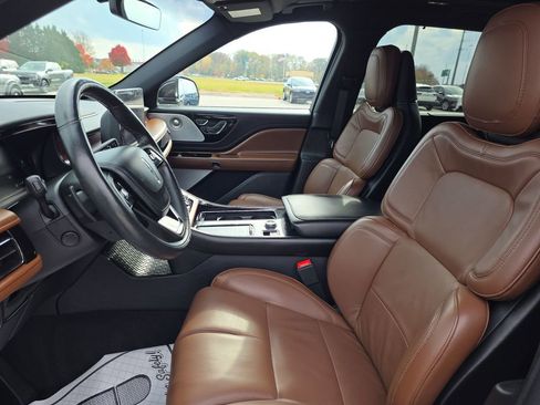 Used 2023 Lincoln Aviator Reserve w/ Equipment Group 201A image 24