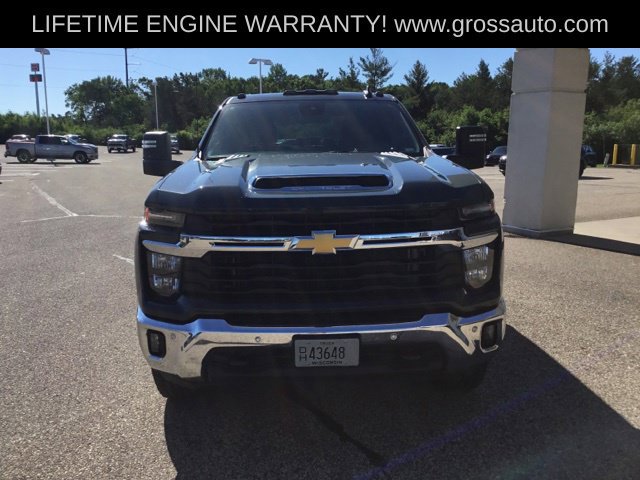 Used 2025 Chevrolet Silverado 3500 LT w/ All Star Edition AWD/4WD image 3
