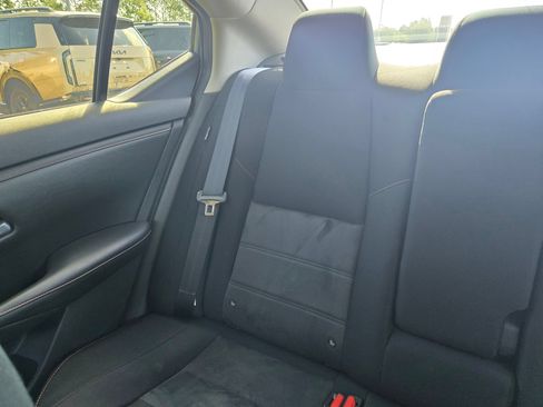 Used 2024 Nissan Sentra SR FWD image 12