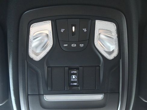 Used 2021 RAM 2500 Tradesman AWD/4WD image 33