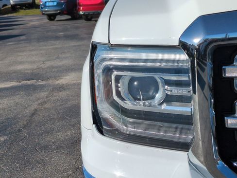 Certified 2018 GMC Sierra 1500 SLT image 10