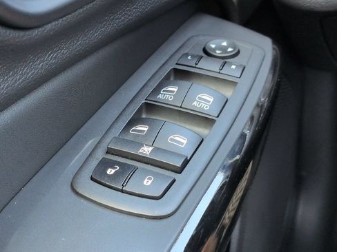Used 2023 Jeep Cherokee Altitude Lux w/ Lux Elite Package AWD/4WD image 26