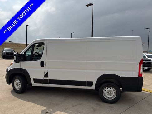 Used 2023 RAM ProMaster 2500 image 3