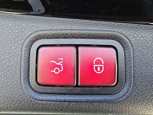 Used 2020 Mercedes-Benz E 350 E 350 w/ Premium Package image 20