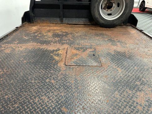 Used 2017 Ford F350 Lariat w/ FX4 Off-Road Package image 21