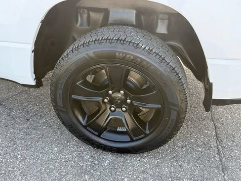 Used 2020 RAM 1500 Big Horn AWD/4WD image 6