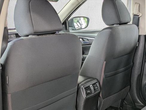Used 2018 Nissan Rogue S AWD/4WD image 18