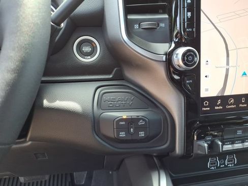 New 2026 RAM 2500 Big Horn AWD/4WD image 10