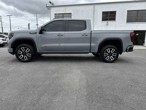 Used 2024 GMC Sierra 1500 AT4 w/ Technology Package image 3