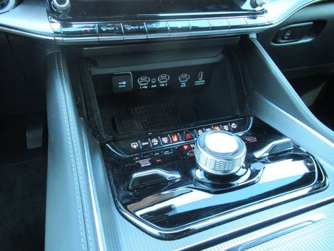 New 2026 Jeep Grand Wagoneer Summit w/ Rear Seat Video Group I AWD/4WD image 29