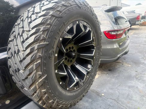 Used 2019 Jeep Wrangler Unlimited Sport S AWD/4WD image 11