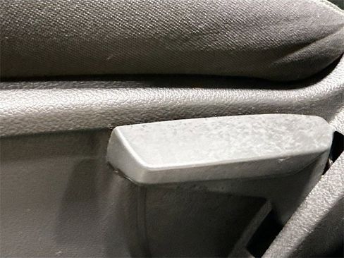 Used 2018 Ford Focus SE image 20