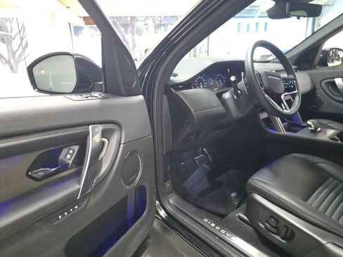 Certified 2025 Land Rover Discovery Sport Dynamic SE image 19