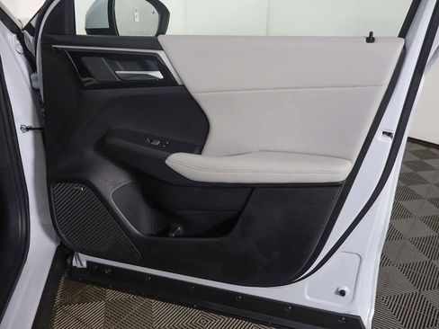 New 2026 Mitsubishi Outlander SE image 26