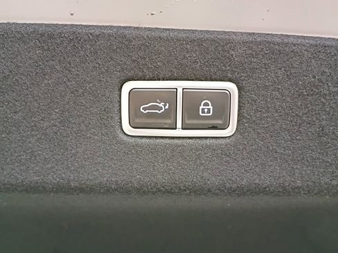 Used 2023 Hyundai Ioniq 6 SE image 13