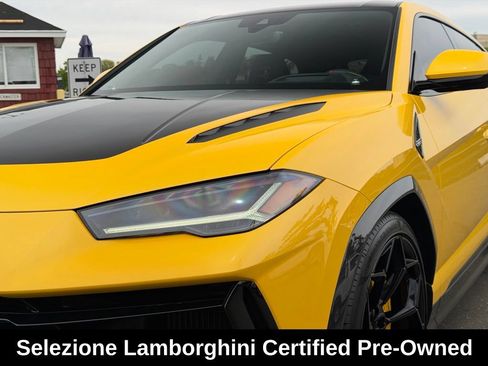 Used 2023 Lamborghini Urus Performante AWD/4WD image 9