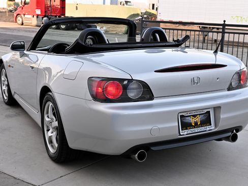 Used 2002 Honda S2000 image 7