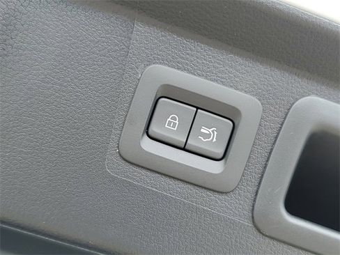 Used 2025 MAZDA CX-50 2.5 Hybrid w/ Cargo Package image 28