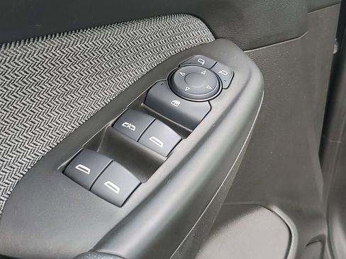 Used 2025 Chevrolet TrailBlazer LT AWD/4WD image 23