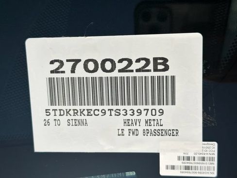 Used 2026 Toyota Sienna LE FWD image 33