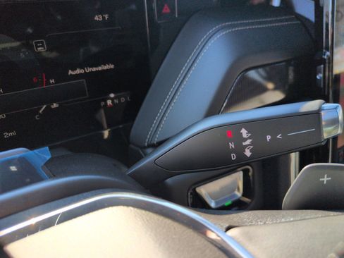 New 2026 GMC Yukon Elevation image 15