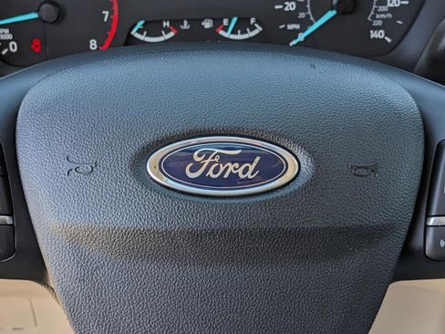 Used 2022 Ford Escape SE image 39