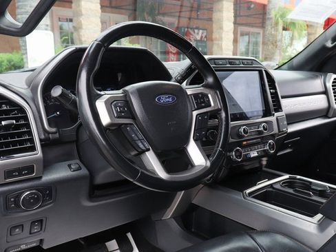 Used 2022 Ford F250 Platinum w/ FX4 Off-Road Package AWD/4WD image 22