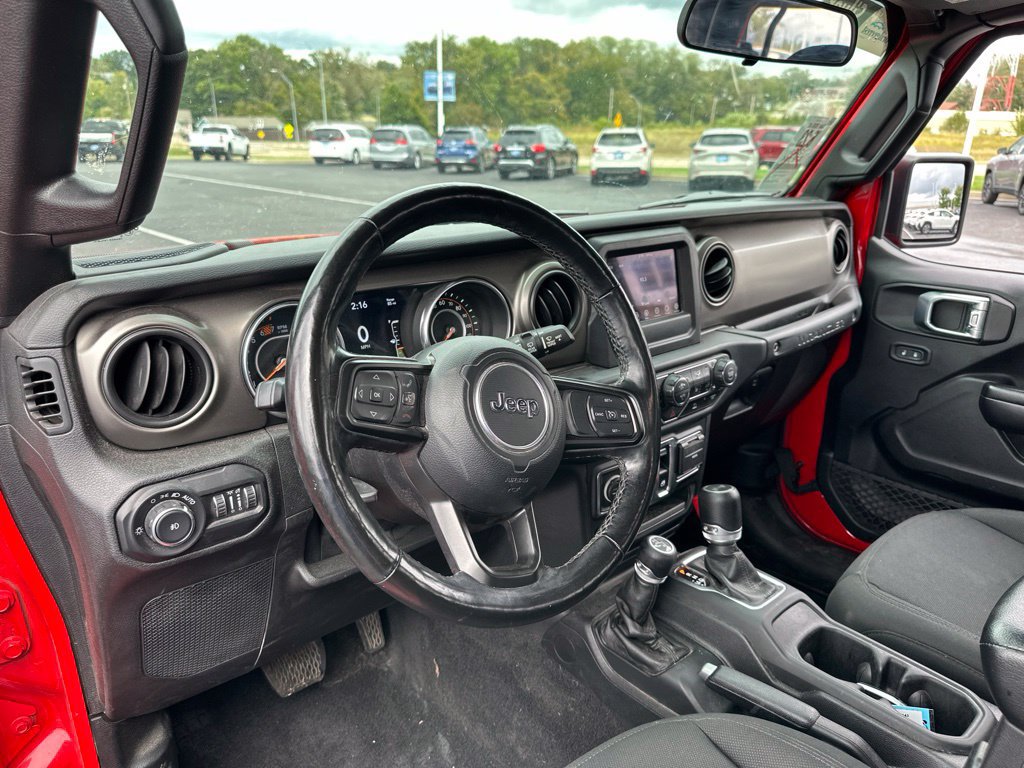 Used 2021 Jeep Wrangler Sport AWD/4WD image 3