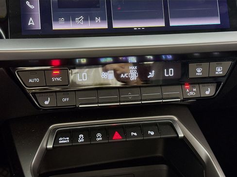 Used 2024 Audi A3 2.0T Premium image 18