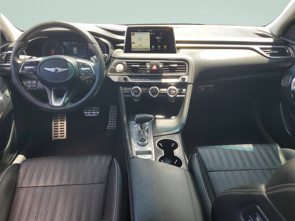 Used 2020 Genesis G70 3.3T RWD image 11