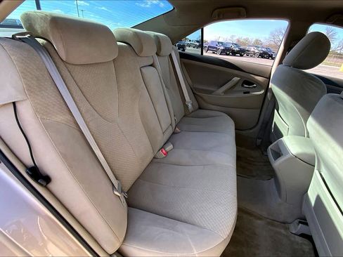 Used 2007 Toyota Camry LE image 19