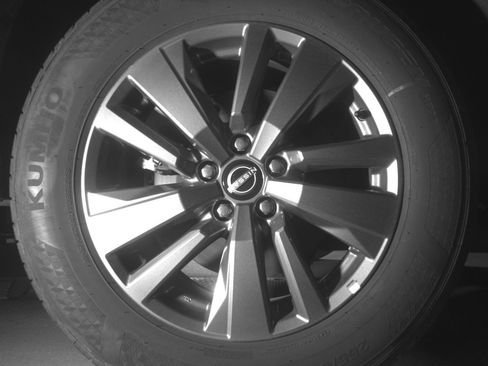 Used 2025 Nissan Pathfinder SV FWD image 15