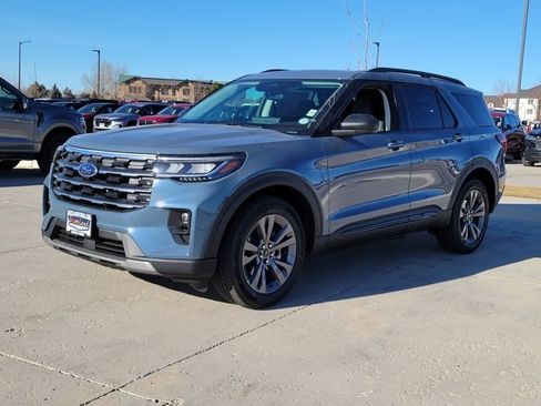 New 2026 Ford Explorer Active w/ Active Comfort Package image 4