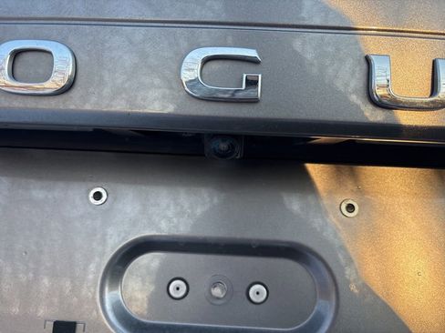 Used 2023 Nissan Rogue Platinum w/ Platinum Premium Package image 5