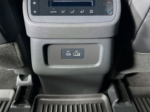 Used 2024 Nissan Pathfinder Rock Creek AWD/4WD image 25