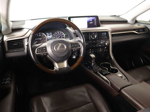 Used 2019 Lexus RX 350L FWD image 2