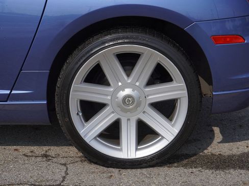 Used 2005 Chrysler Crossfire Limited RWD image 20