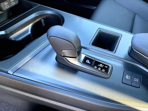 New 2026 Lexus UX 300h FWD image 11