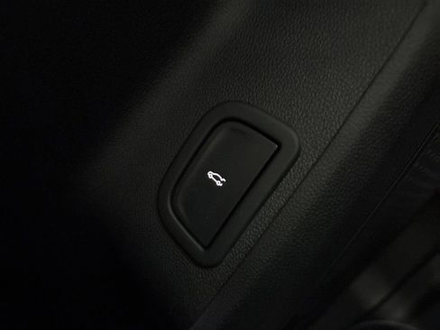 New 2026 Chevrolet Traverse LT w/ LPO, Floor Liner Package FWD image 28