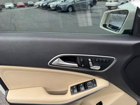 Used 2018 Mercedes-Benz CLA 250 image 9