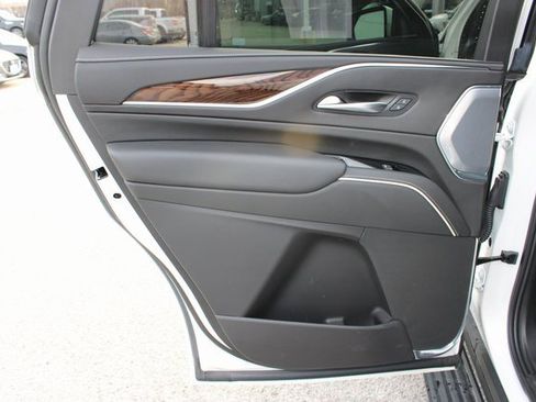 Used 2023 Cadillac Escalade Sport Platinum image 14