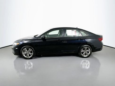 Used 2024 Volkswagen Jetta SE FWD image 5