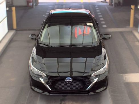 Used 2025 Nissan Sentra SV FWD image 12